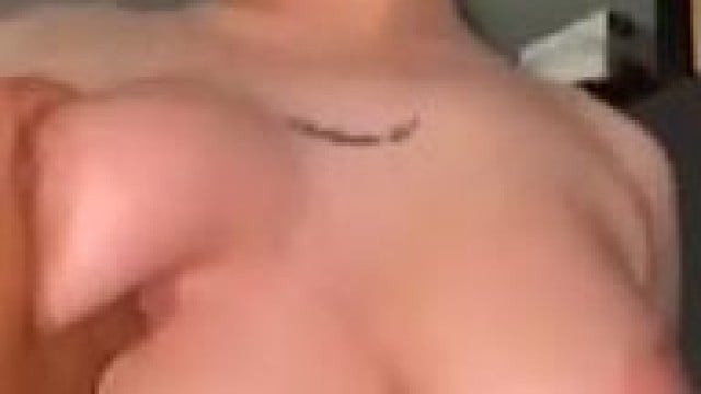 Bà chị bên thái