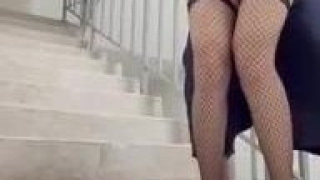 Chịch nhau trong khu trung cư .