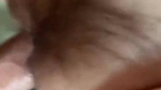 ” Nghỉ lễ thì em thích ở nhà đụ với anh “